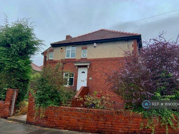2 Bedroom Flat To Rent In Heaton, Newcastle Upon Tyne, NE7
