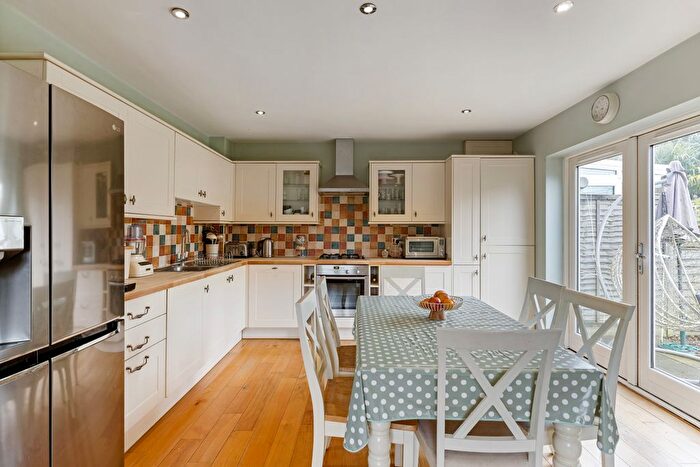 3 Bedroom End Of Terrace House For Sale In East Lane, Wheathampstead, AL4