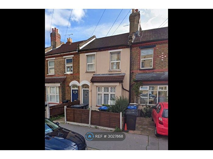 2 Bedroom Flat To Rent In Gloucester Road, Croydon, CR0
