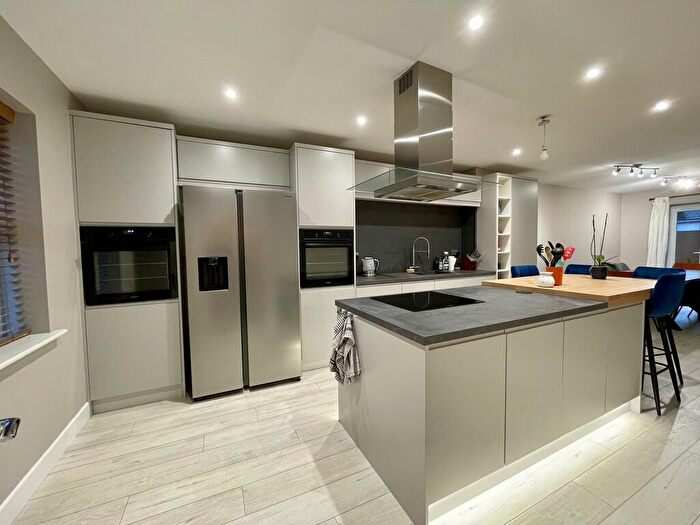 4 Bedroom Detached House To Rent In Plover Walk, Market Rasen, LN8