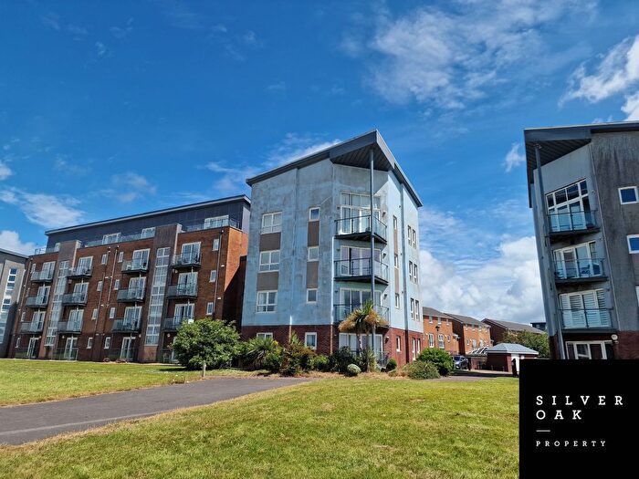 2 Bedroom Flat To Rent In Flat, Cwrt Mary Welch, Pentre Doc Y Gogledd, Llanelli, Carmarthenshire, SA15