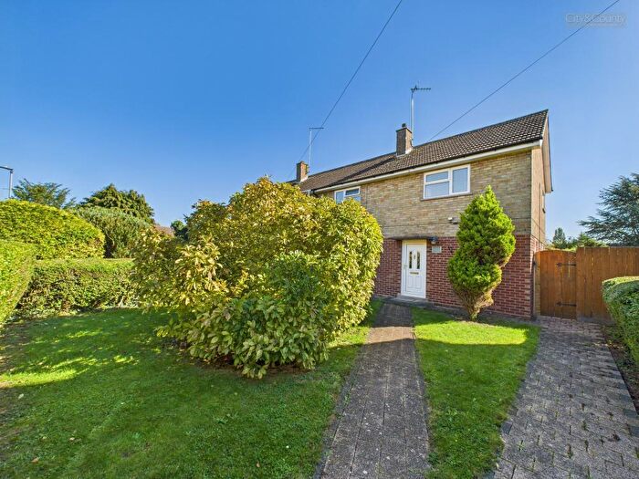 3 Bedroom Semi-Detached House For Sale In Shamrock Close, Peterborough, PE2