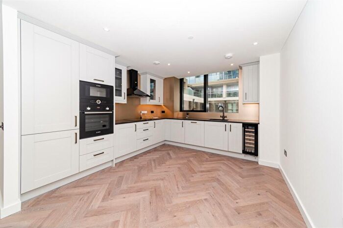 2 Bedroom Apartment To Rent In Merino Gardens, London, E1W