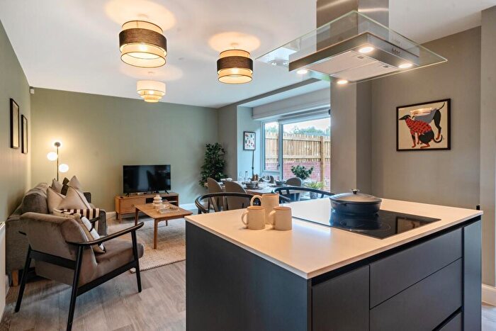 4 Bedroom Town House To Rent In Casa By Moda - Abbey Court, Tannery Row Leeds, LS5