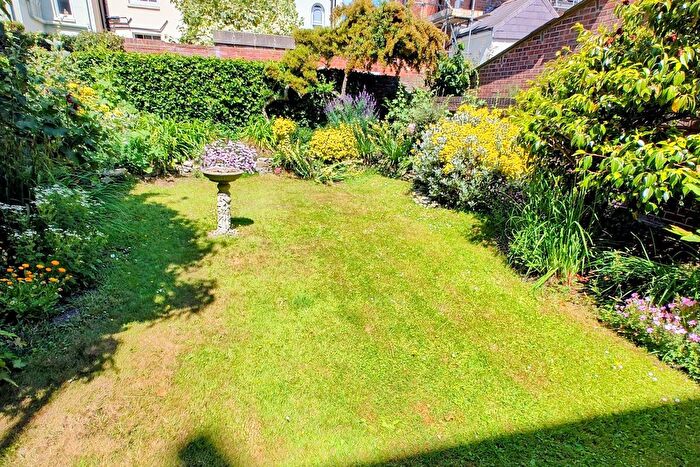 5 Bedroom Semi-Detached House For Sale In Southsea, Hampshire, PO5