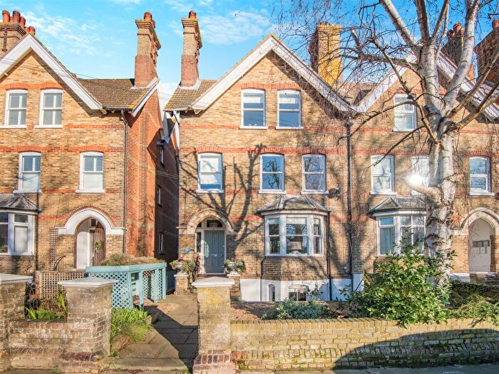 4 Bedroom Semi Detached House For Sale In Old Dover Road, Canterbury, CT1