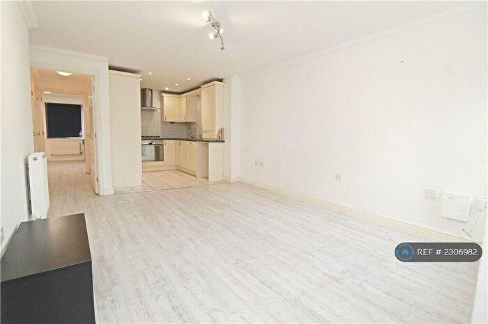 1 Bedroom Maisonette To Rent In Corris Court, Milton Keynes, MK10