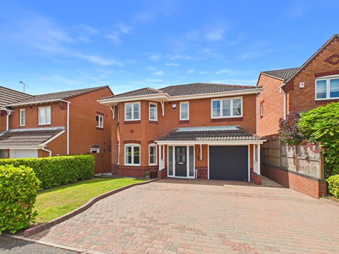 4 Bedroom Detached House For Sale In Sandpiper Lane, Mickleover, DE3