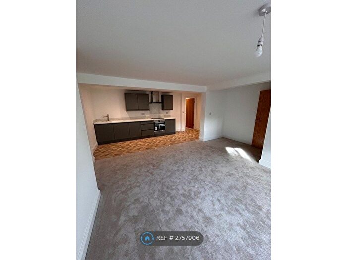 1 Bedroom Flat To Rent In Westborough, Scarborough, YO11
