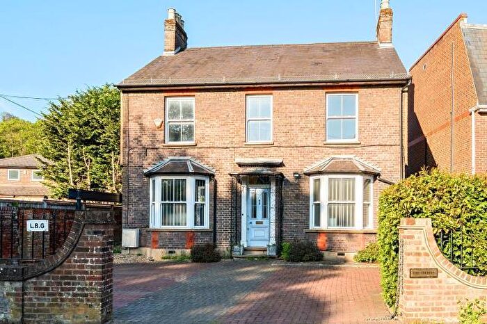 6 Bedroom Detached House For Sale In Mineral Lane, Chesham, HP5