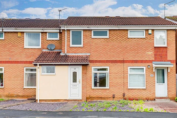 2 Bedroom Town House For Sale In Quantock Road, Long Eaton, Derbyshire, NG10