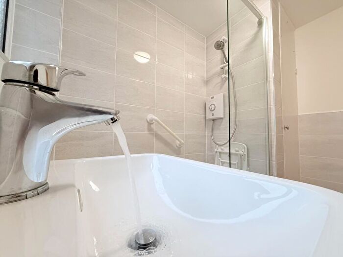 2 Bedroom Apartment To Rent In Alexandra Road, Burton-On-Trent, DE15