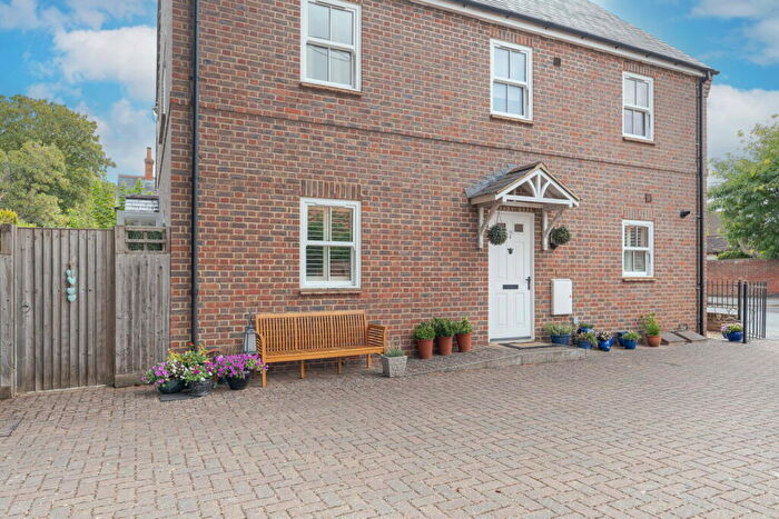 1 Bedroom Apartment For Sale In St. Johns Road, Wallingford, OX10