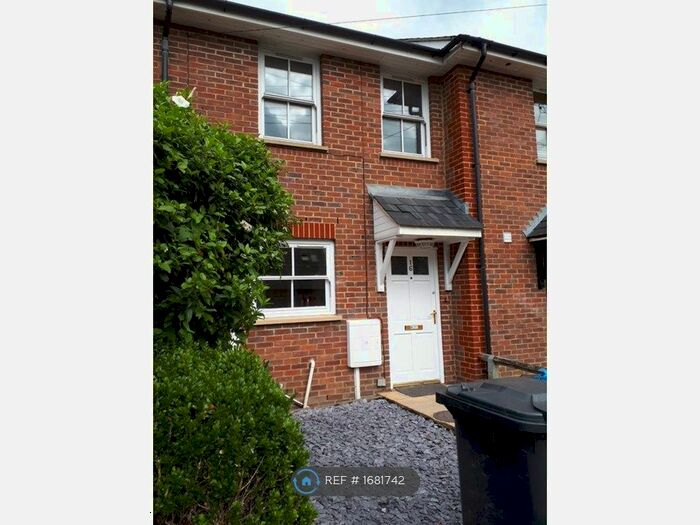 2 Bedroom Terraced House To Rent In Royal George Road, Burgess Hill, RH15