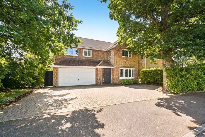 4 Bedroom Detached House For Sale In Heath Road, Locks Heath, SO31