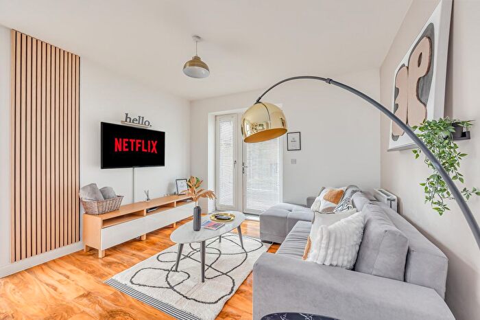 2 Bedroom Flat To Rent In Campbell Park Civil Parish, MK9