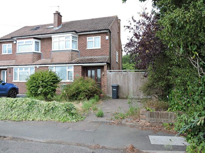 3 Bedroom End Of Terrace House For Sale In Burton Lane, Goffs Oak, Waltham Cross, EN7