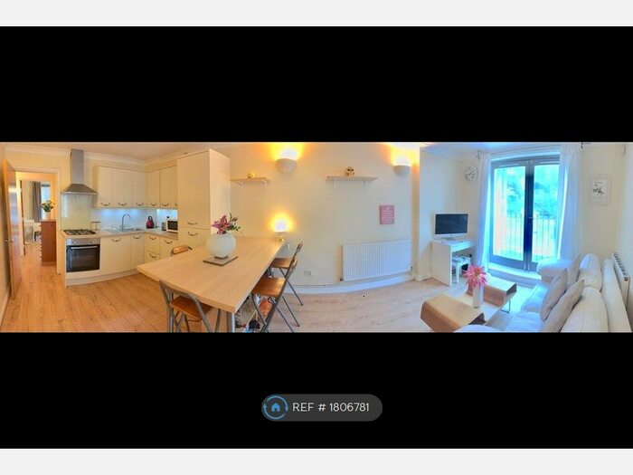 2 Bedroom Flat To Rent In Tower Court, London, N1