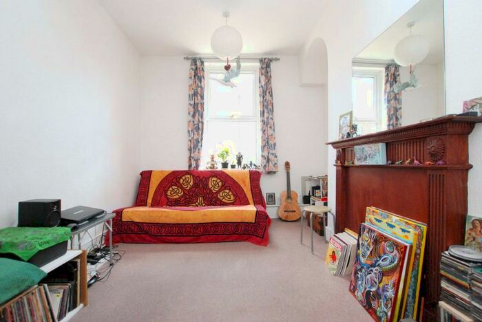 1 Bedroom Flat To Rent In Stoke Newington High Street, Stoke Newington, N16