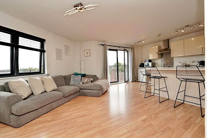 2 Bedroom Apartment For Sale In Princes Street, Huntingdon, PE29