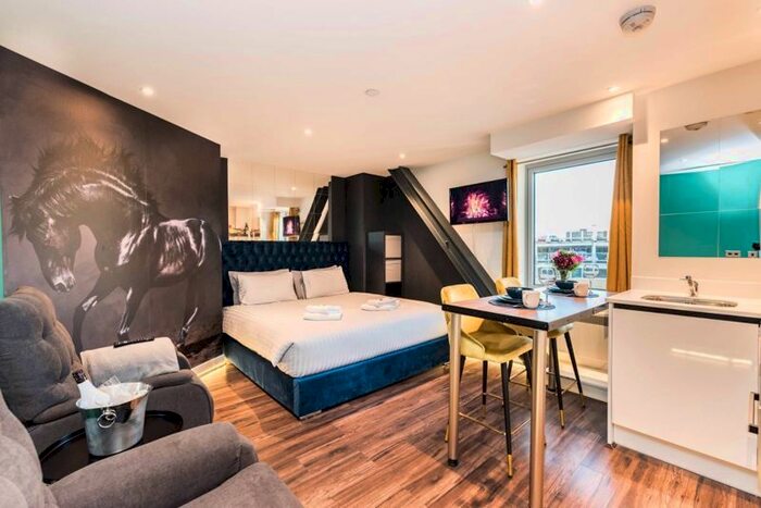 1 Bedroom Flat To Rent In Churchill Way, Basingstoke RG21