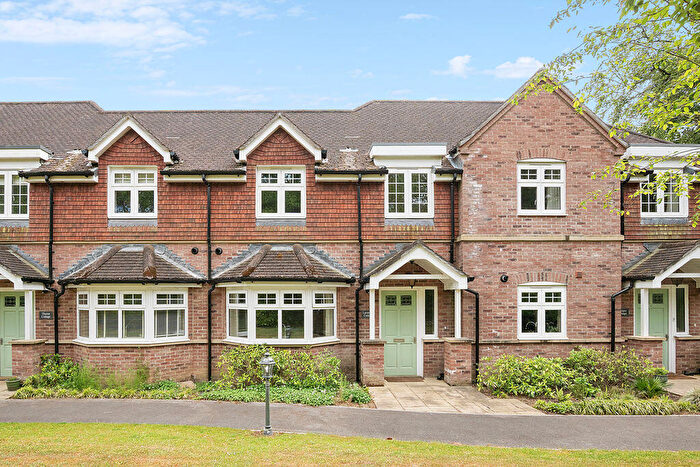 3 Bedroom Terraced House For Sale In Horton Road, Ringwood, BH24