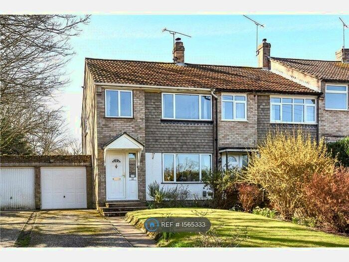 3 Bedroom End Of Terrace House To Rent In Beechbrook Avenue, Yateley, GU46