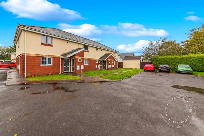 2 Bedroom Maisonette For Sale In Ty Wern Road, Rhiwbina, Cardiff, CF14