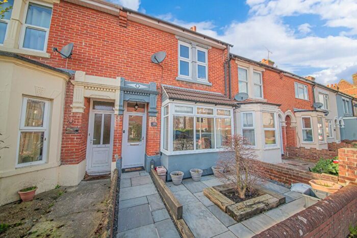 3 Bedroom Terraced House For Sale In Chamberlayne Road, Eastleigh, SO50
