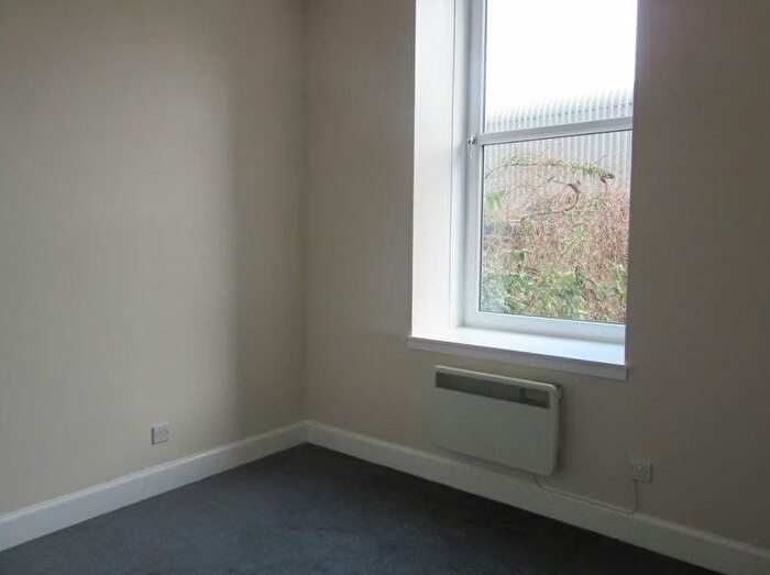 2 Bedroom Flat To Rent In Ramsay Place, Edinburgh, Midlothian, EH15