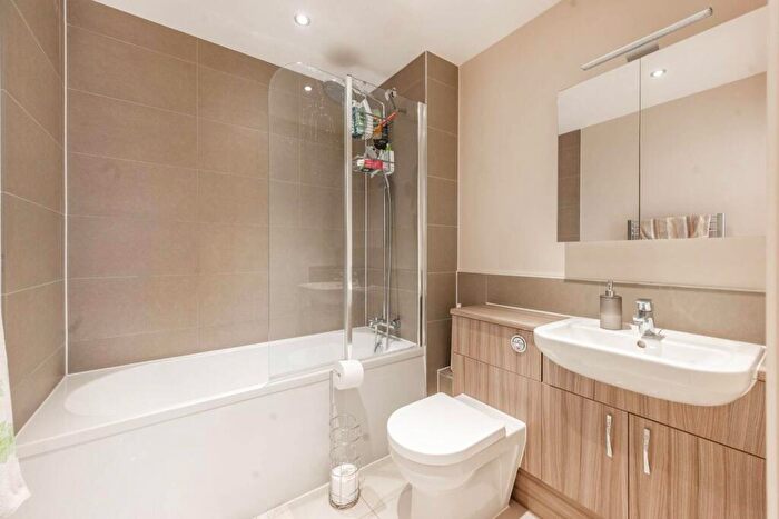 1 Bedroom Flat For Sale In Baldwin House, Harrow On The Hill, Harrow, HA1