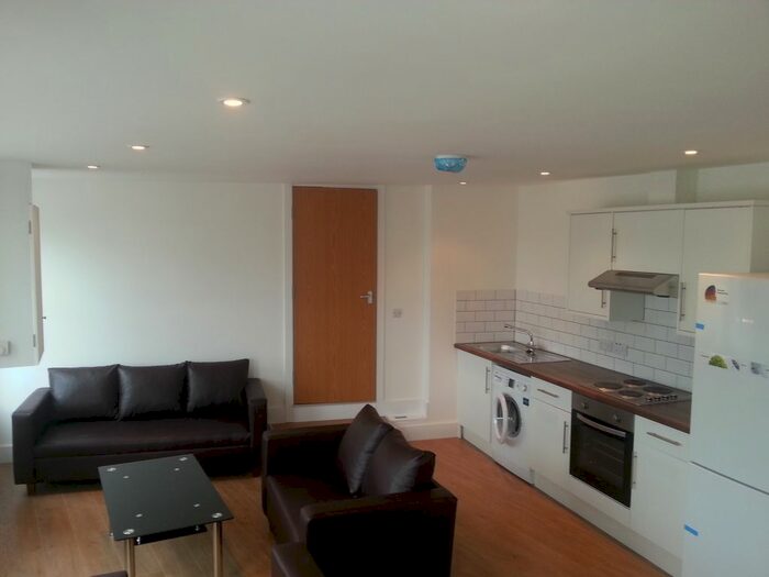 1 Bedroom Flat To Rent In Cranbrook Road, Ilford, IG2