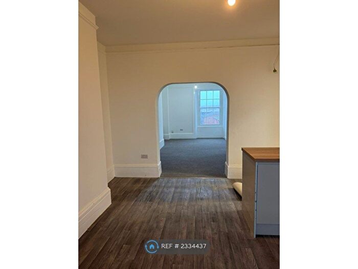 2 Bedroom Flat To Rent In Bristol Road, Gloucester, GL1