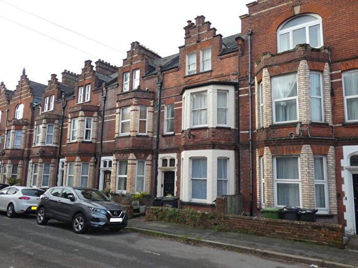 2 Bedroom Apartment To Rent In Haldon Road, Exeter, EX4