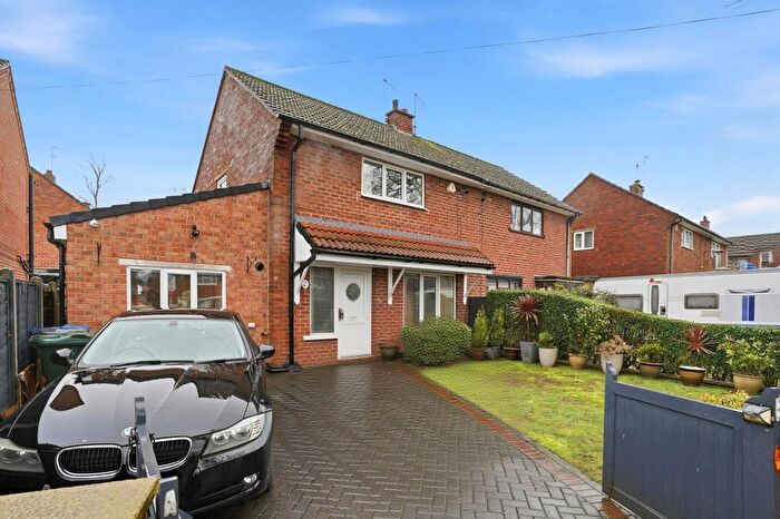 2 Bedroom Semi-Detached House For Sale In Willow Avenue, Doncaster, DN4