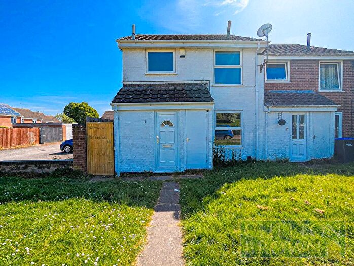 3 Bedroom End Of Terrace House To Rent In Mortar Pit Road, Rectory Farm, Northampton, NN3