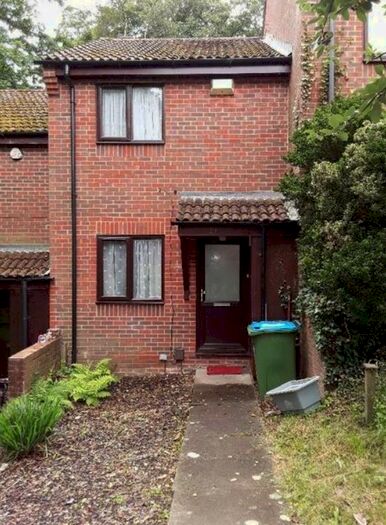 2 Bedroom Terraced House To Rent In Hollybrook Close, Southampton, SO16
