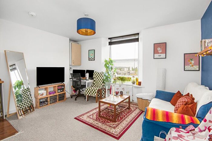 1 Bedroom Flat For Sale In Goolden Street, Totterdown, BS4
