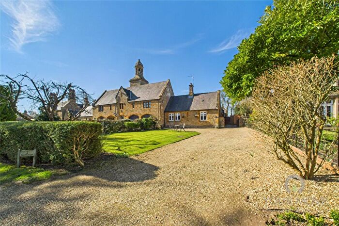 4 Bedroom Cottage For Sale In Overstone Park, Overstone, Northamptonshire, NN6