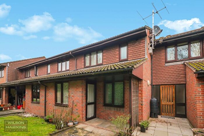 2 Bedroom Retirement Property For Sale In Betjeman Close, Pinner, HA5
