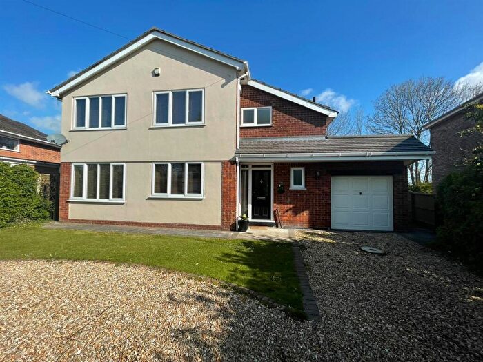 4 Bedroom Detached House To Rent In Meadow Drive, Healing, DN41
