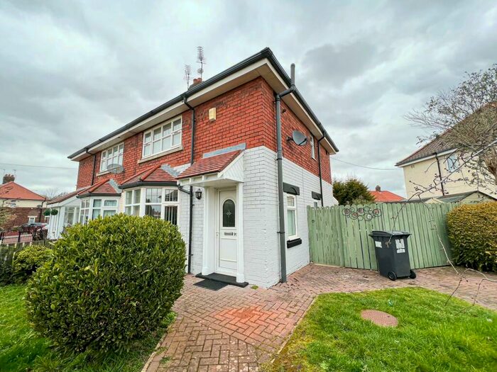 3 Bedroom House To Rent In Th Avenue, Hull, HU6