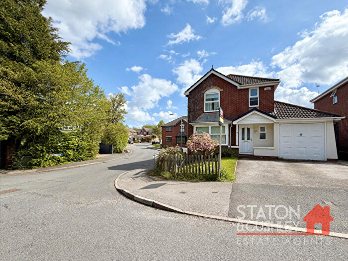 4 Bedroom Detached House For Sale In Racecourse Road, Mansfield, NG18