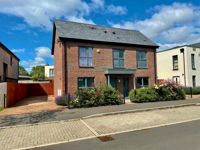 3 Bedroom Detached House To Rent In Harvard Way, Oakgrove, MK10