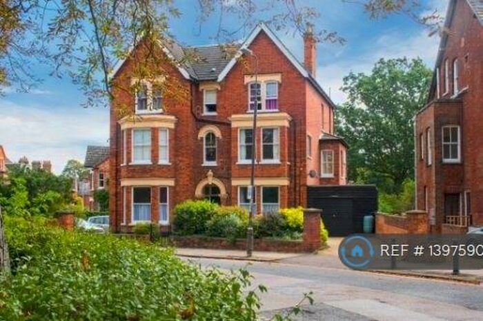 2 Bedroom Flat To Rent In Rothsay Road, Bedford, MK40