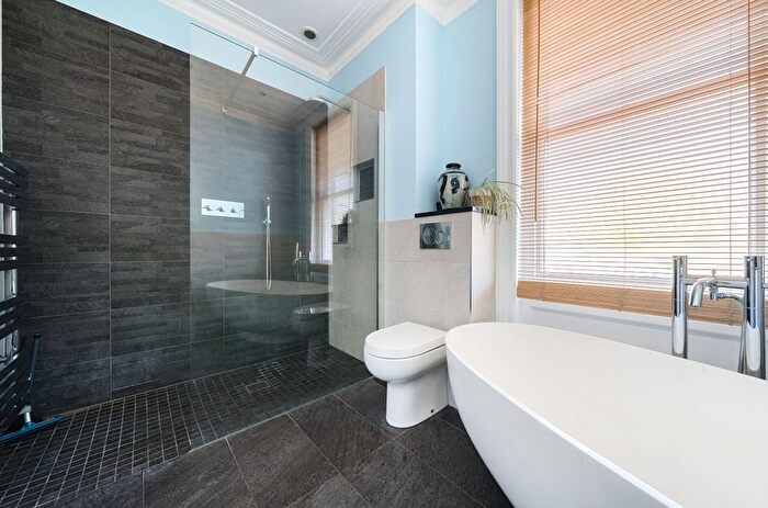 3 Bedroom End Terrace House For Sale In Hyde Street, Winchester, Hampshire, SO23