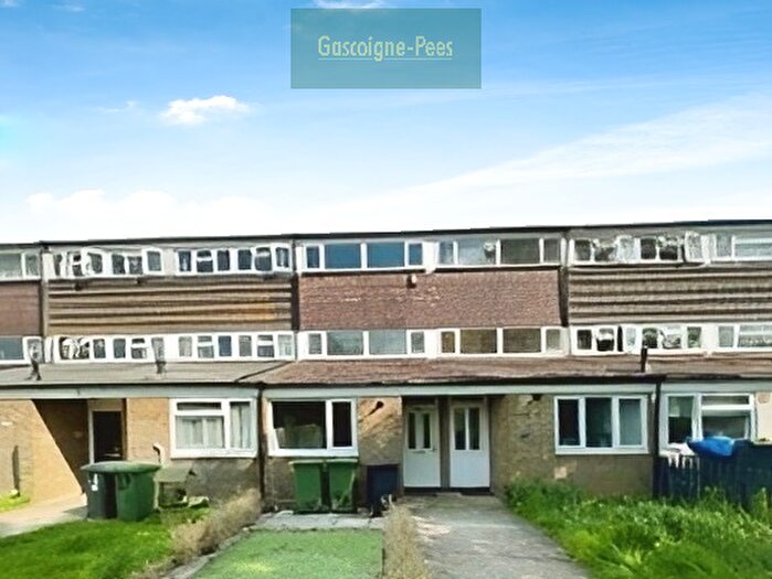 4 Bedroom Property To Rent In Campsie Close, Basingstoke, RG22
