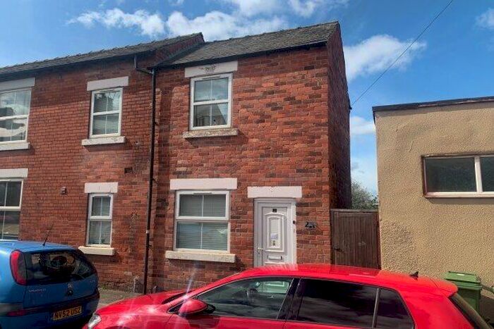 2 Bedroom Property To Rent In Broxtowe Drive, Mansfield, NG18