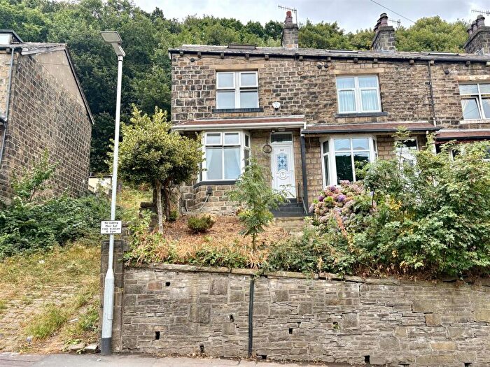 3 Bedroom End Of Terrace House For Sale In Jubilee Road, Siddal, Halifax, HX3