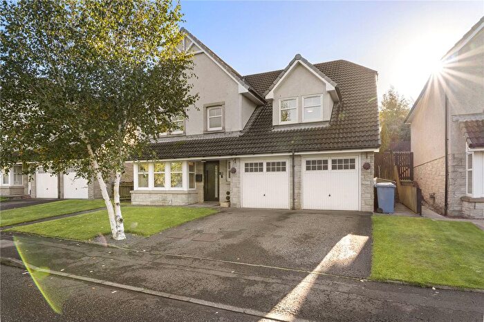 4 Bedroom Detached House For Sale In Dover Drive, Dunfermline, Fife, KY11